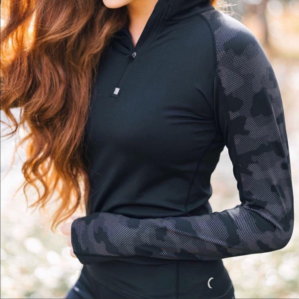 ZYIA Jacket 1/2 Zip Stay Warm Reflective Running Limited Edition Outdoor Camo